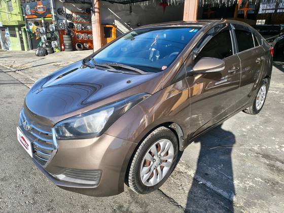 HYUNDAI HB20S 1.6 COMFORT PLUS 16V FLEX 4P AUTOMÁTICO